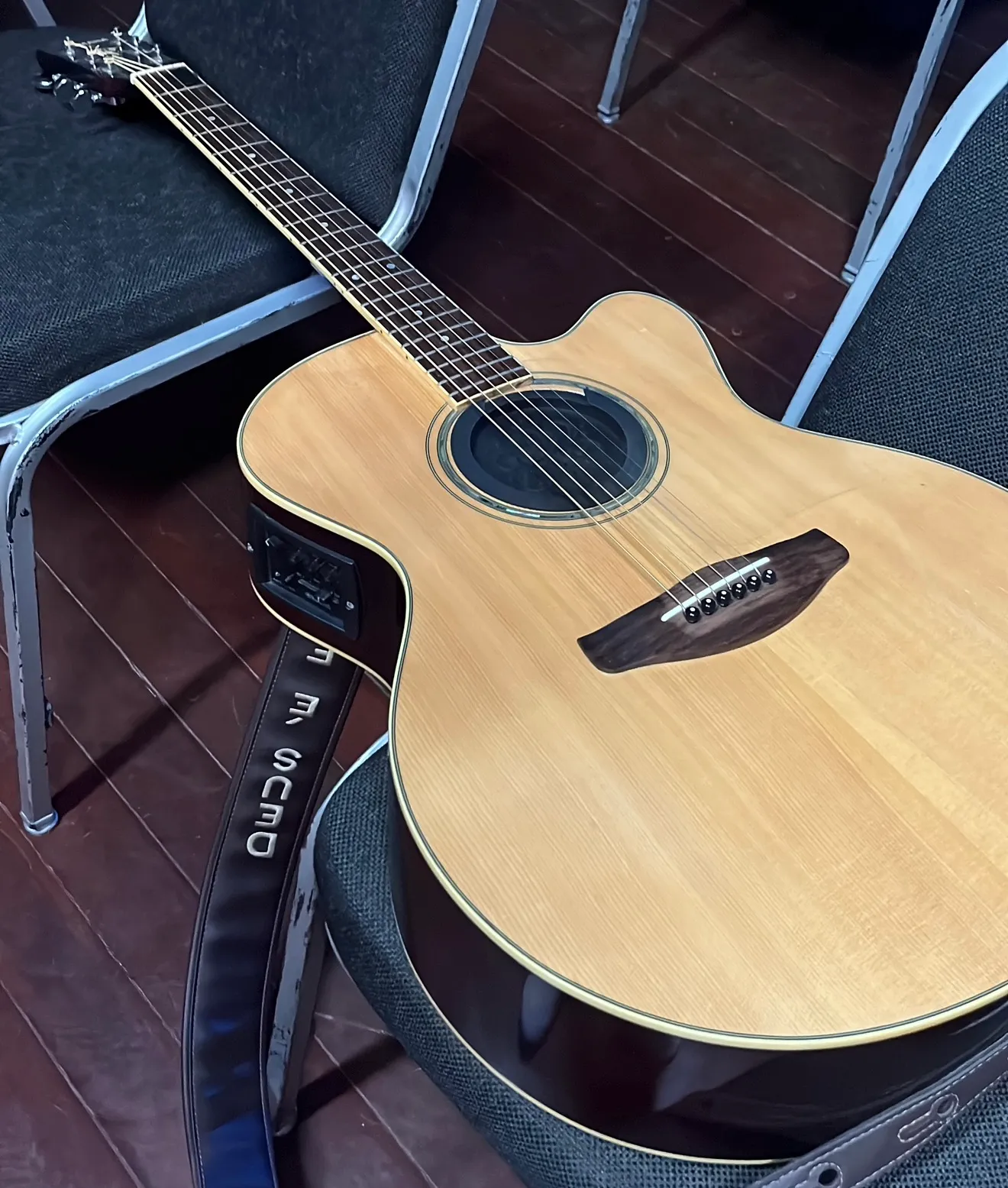 RIFA – Violão Yamaha CPX500II 🎸